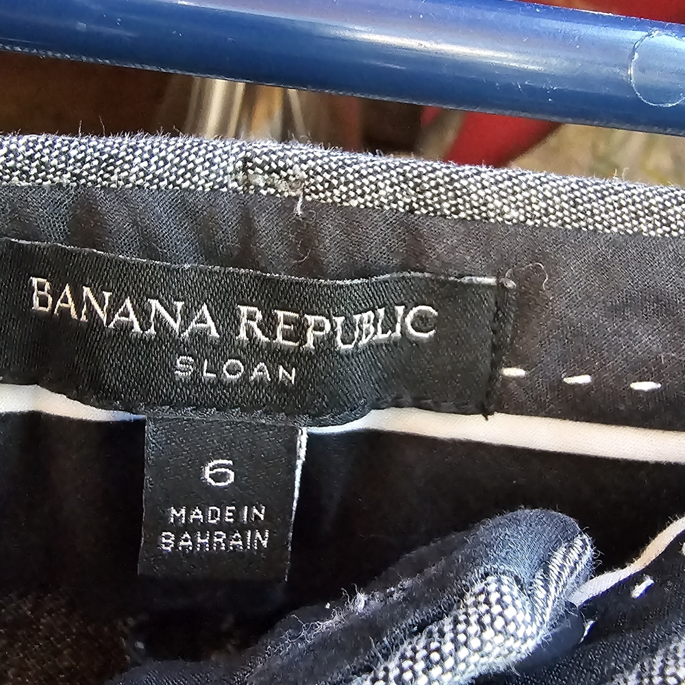 Banana Republic Gray Ankle Pants/Old Navy Pants BUNDLE - Picture 3 of 8